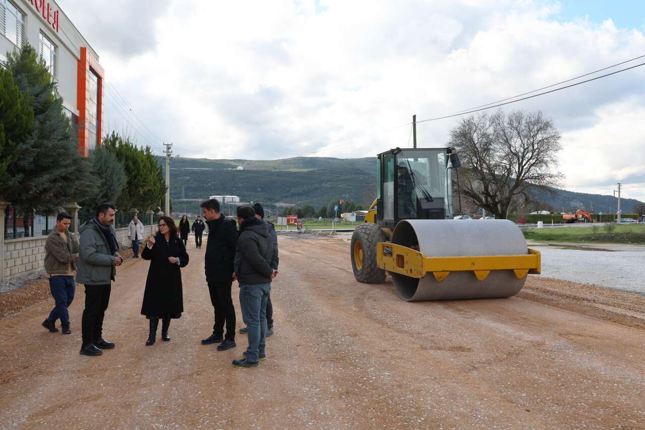 Menteşe’de Kolejler Bölgesine 11 Bin Metrekare Kilit Parke 2